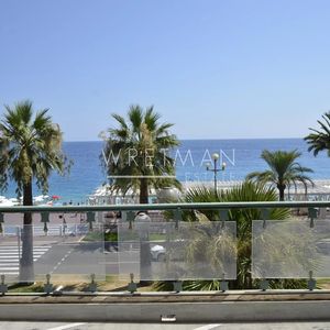 Property in Carre d'Or