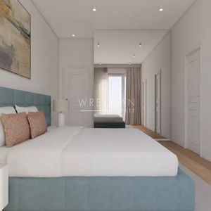 Property in Carre d'Or