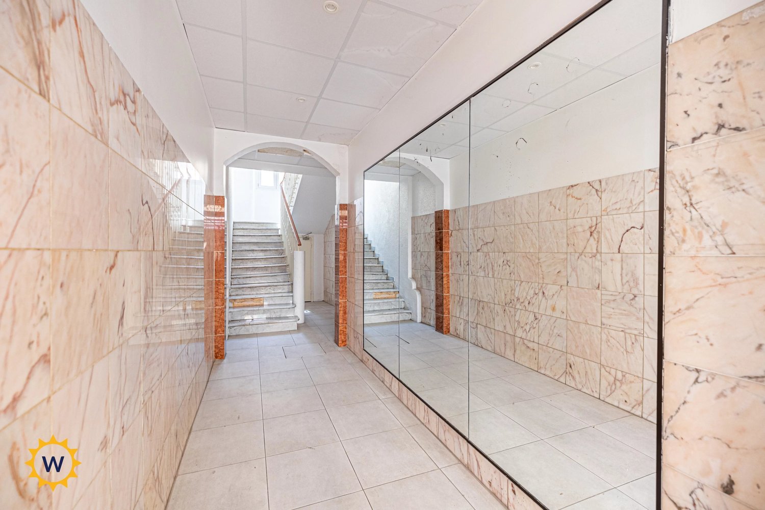 Property photo in Carre d'Or