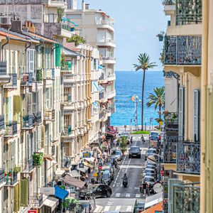 Property in Carre d'Or