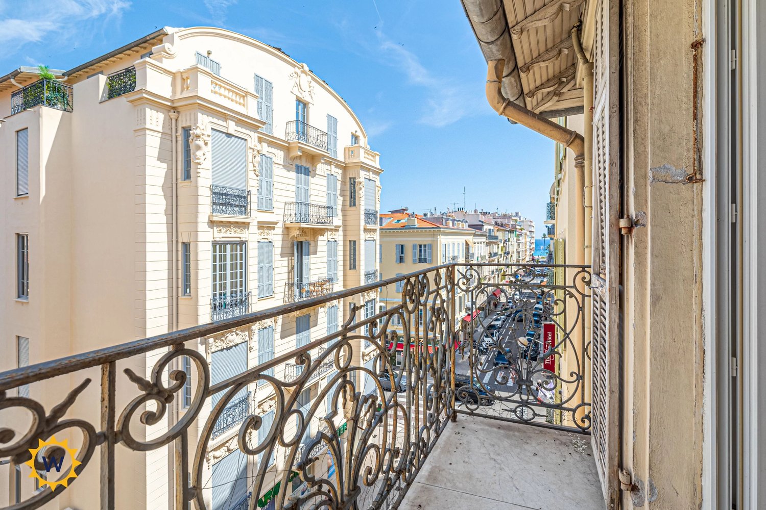 Property photo in Carre d'Or