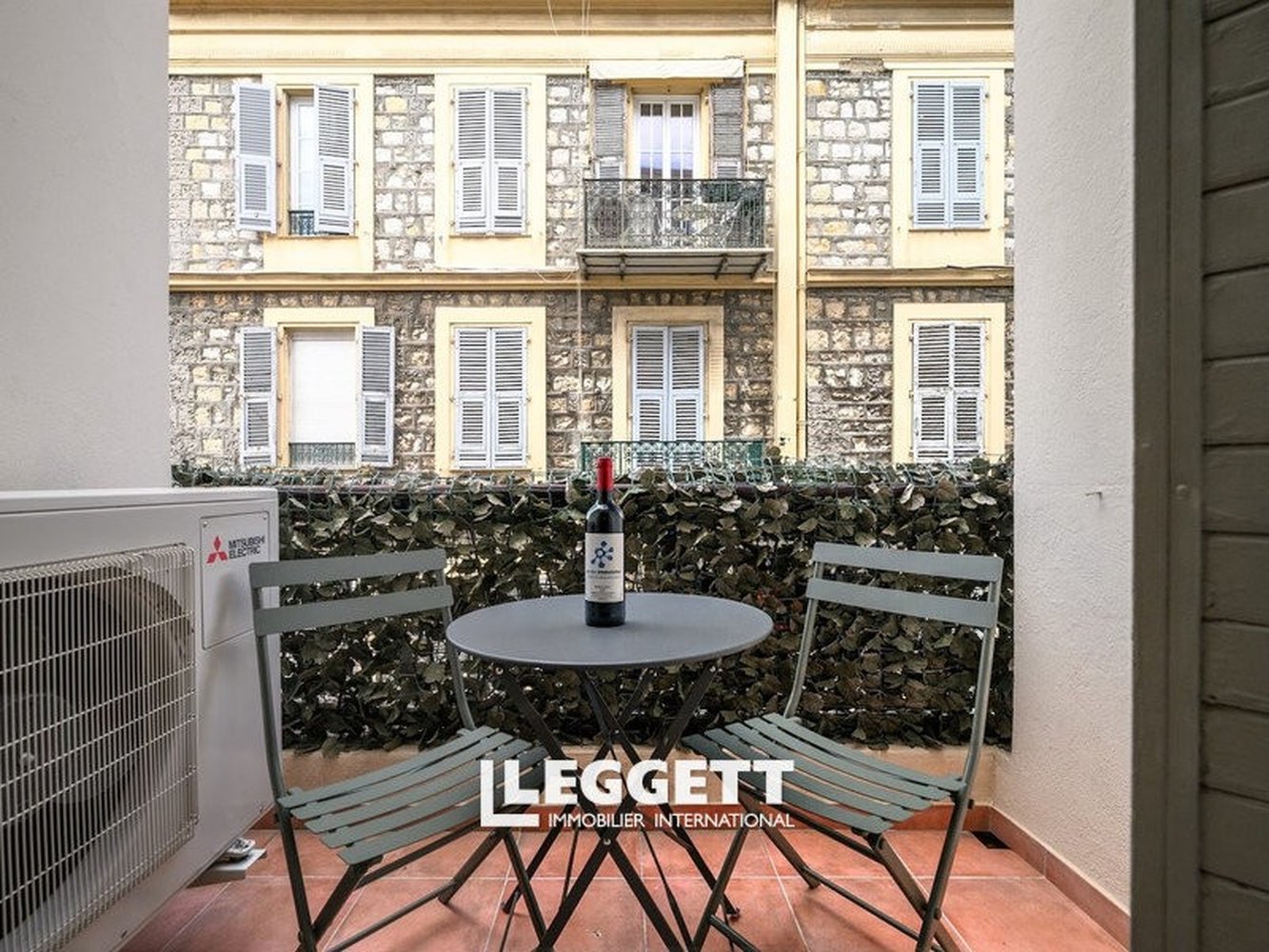 Property photo in Carre d'Or