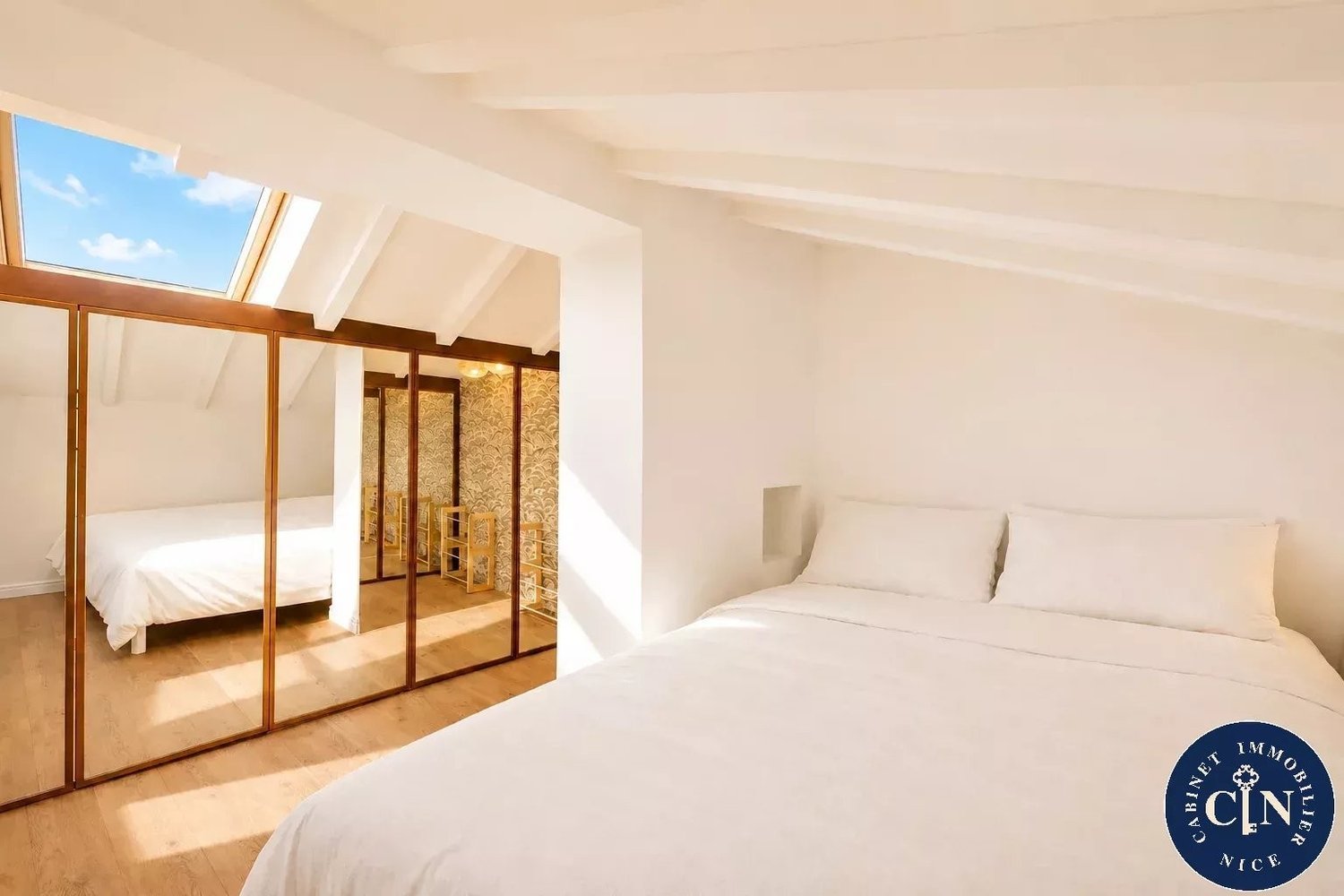 Property photo in Carre d'Or