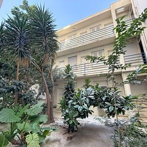 Property in Carre d'Or