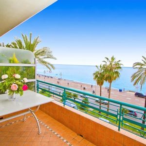 Property in Carre d'Or