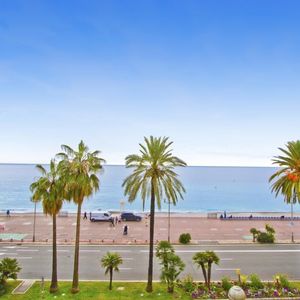 Property in Carre d'Or