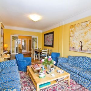 Property in Carre d'Or