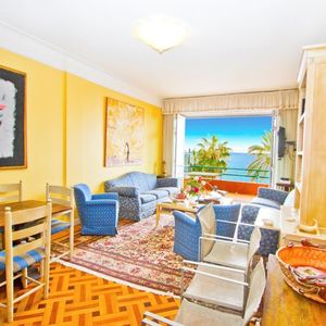 Property in Carre d'Or