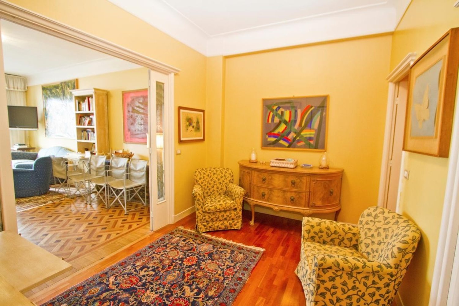 Property photo in Carre d'Or