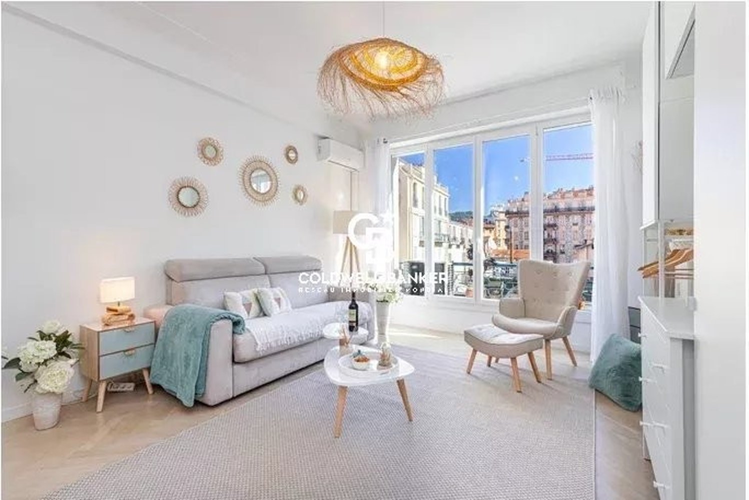 Property photo in Carre d'Or