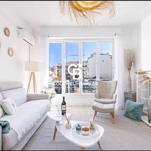 Property in Carre d'Or