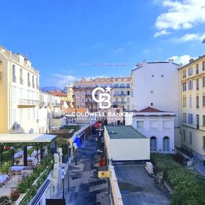 Property in Carre d'Or