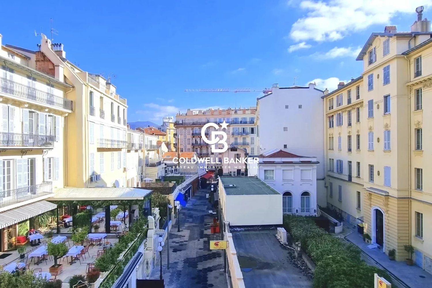 Property photo in Carre d'Or