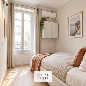 Property in Carre d'Or