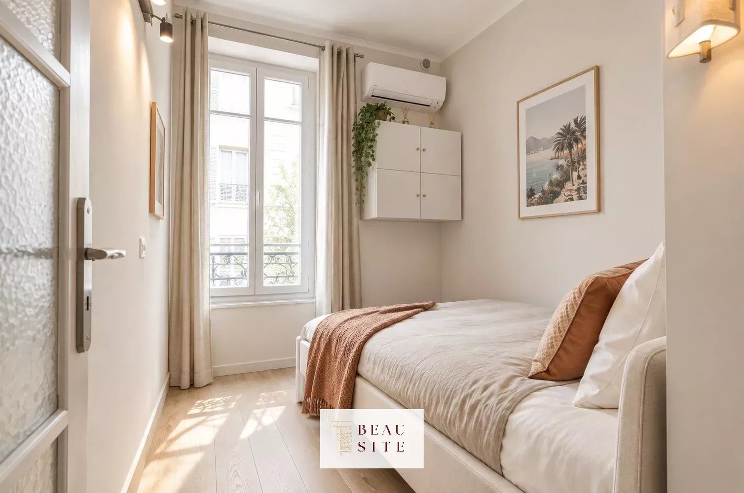 Property photo in Carre d'Or