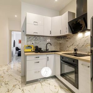 Property in Carre d'Or
