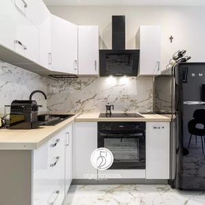 Property in Carre d'Or