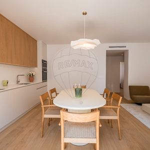 Property in Carre d'Or