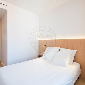 Property in Carre d'Or