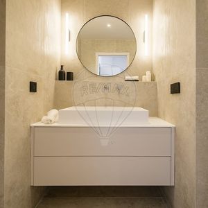Property in Carre d'Or