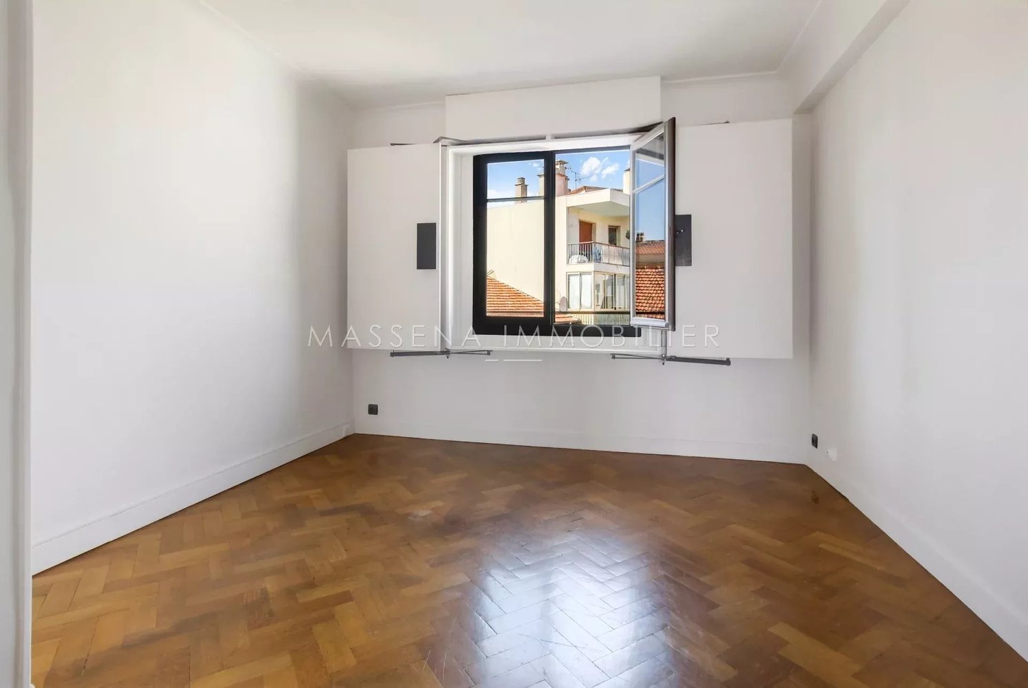 Property photo in Carre d'Or