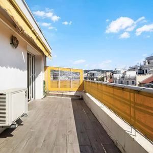 Property in Carre d'Or