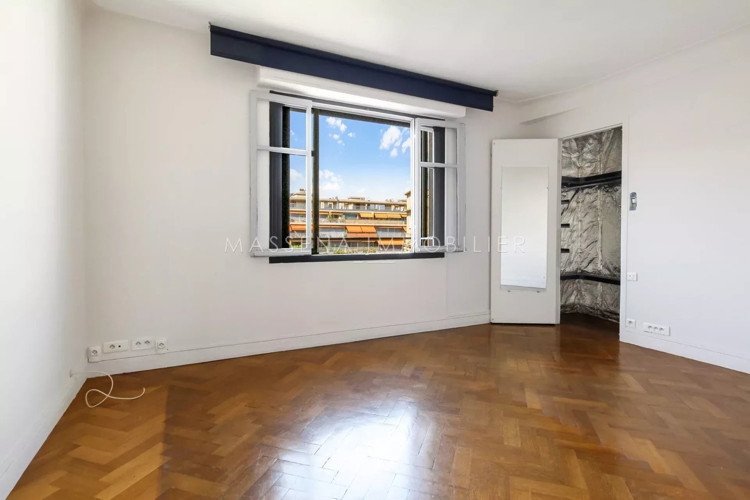 Property photo in Carre d'Or