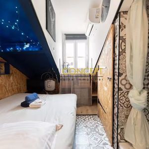 Property in Carre d'Or