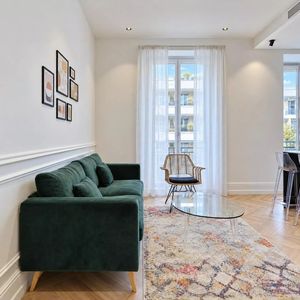 Property in Carre d'Or