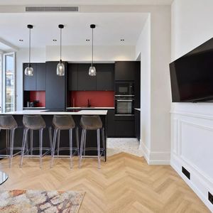 Property in Carre d'Or