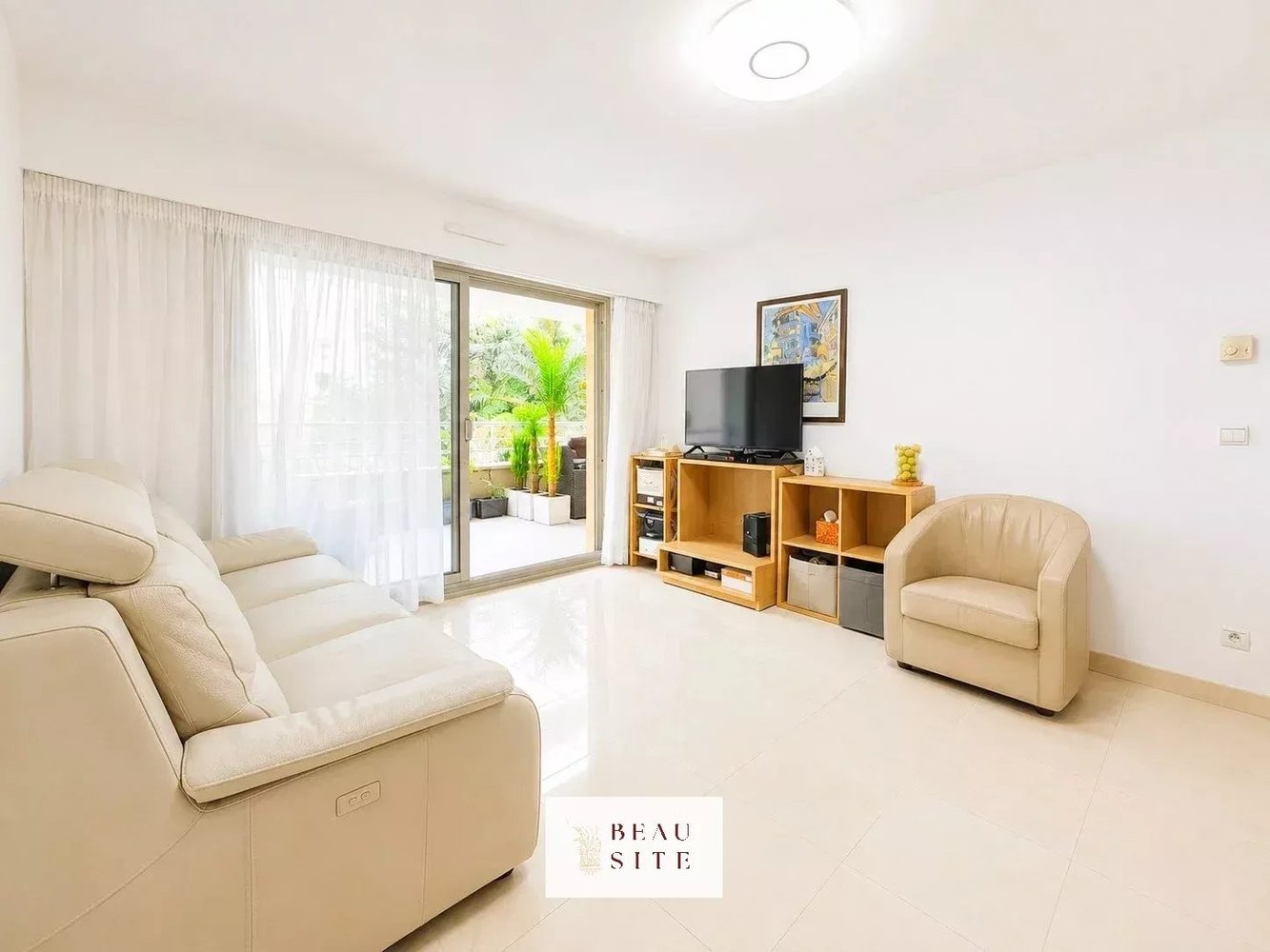 Property photo in Carre d'Or