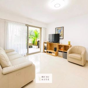 Property in Carre d'Or