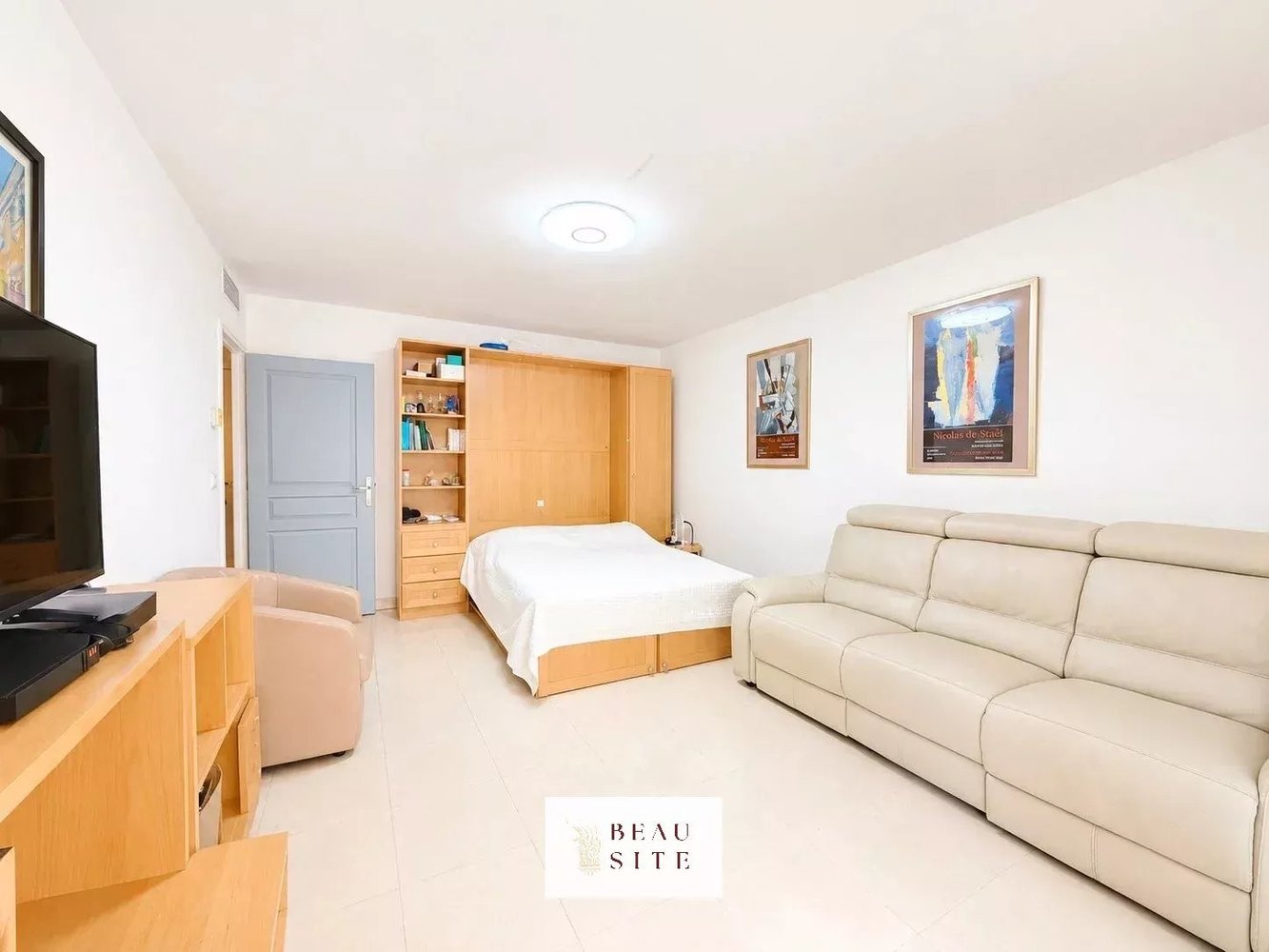 Property photo in Carre d'Or