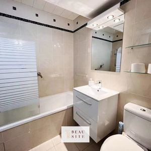 Property in Carre d'Or