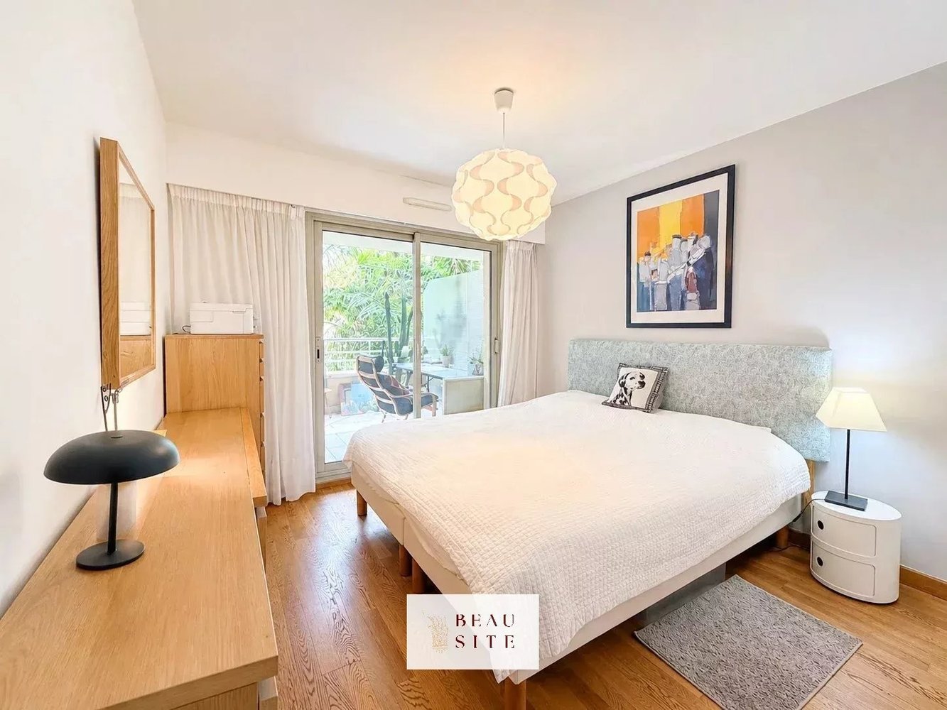 Property photo in Carre d'Or