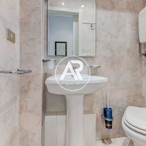 Property in Carre d'Or