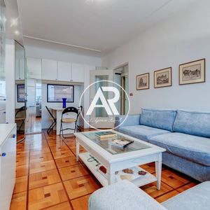 Property in Carre d'Or