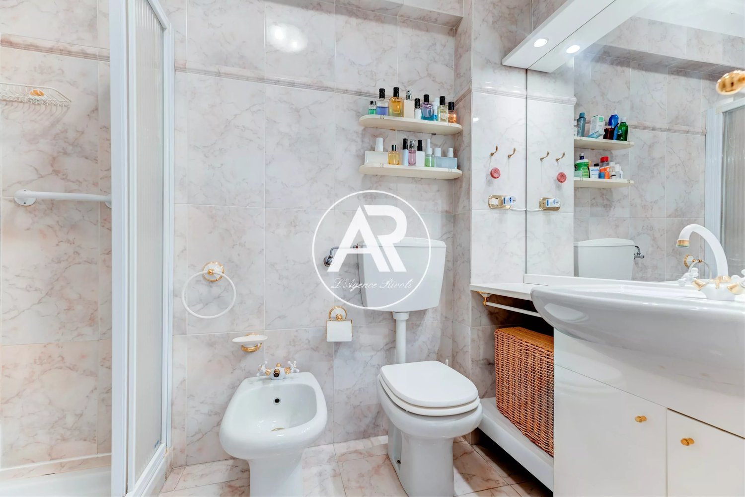 Property photo in Carre d'Or
