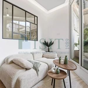 Property in Carre d'Or