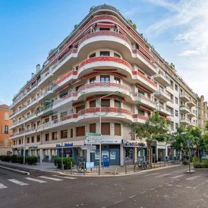 Property in Carre d'Or