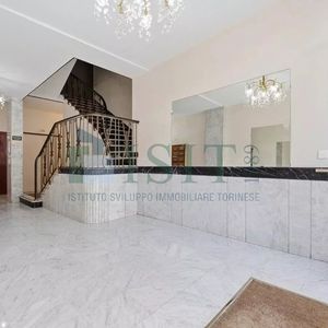 Property in Carre d'Or