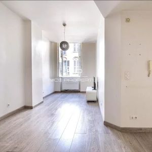 Property in Carre d'Or
