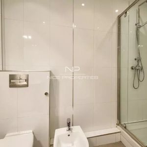 Property in Carre d'Or