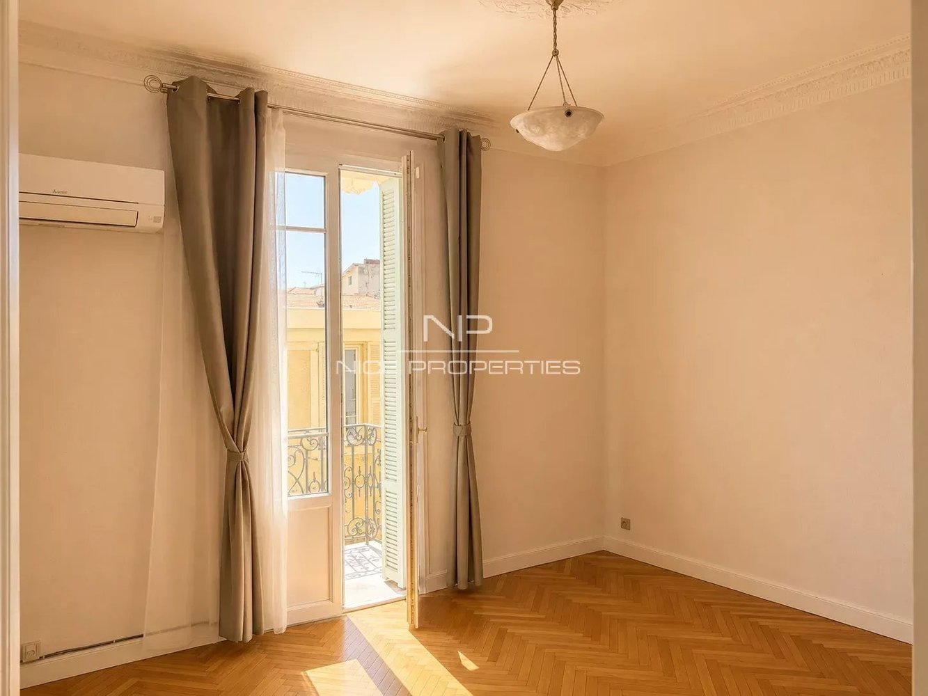 Property photo in Musicians Quarter