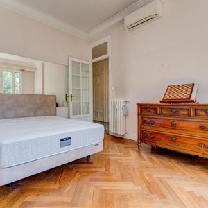 Property in Musicians Quarter