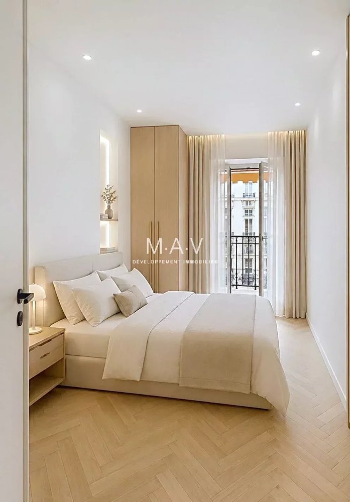 Property photo in Carre d'Or