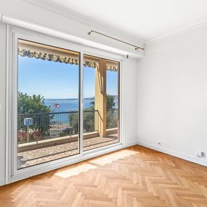 Property in Old Town