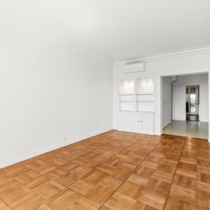 Property in Old Town