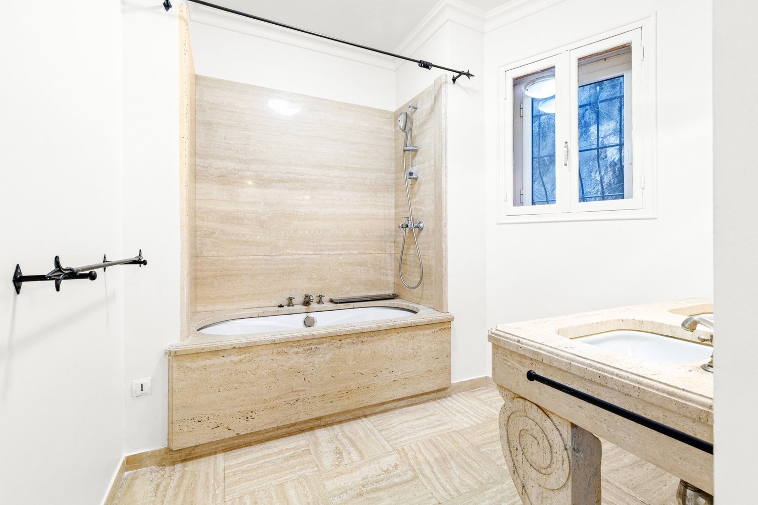 Property photo in Old Town