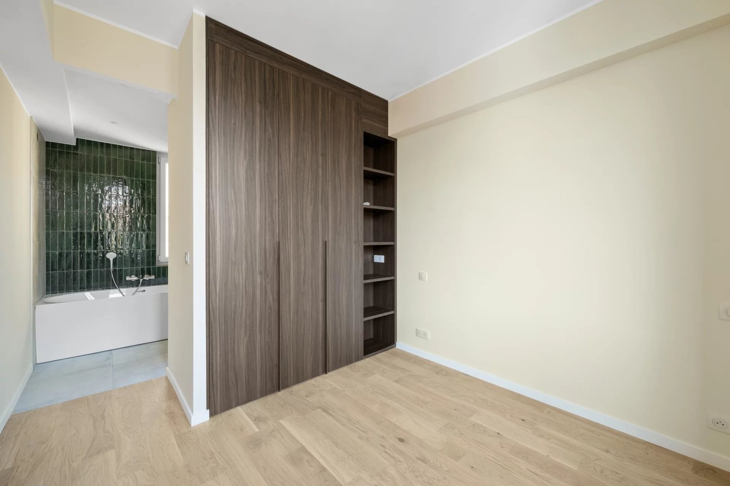 Property photo in Port